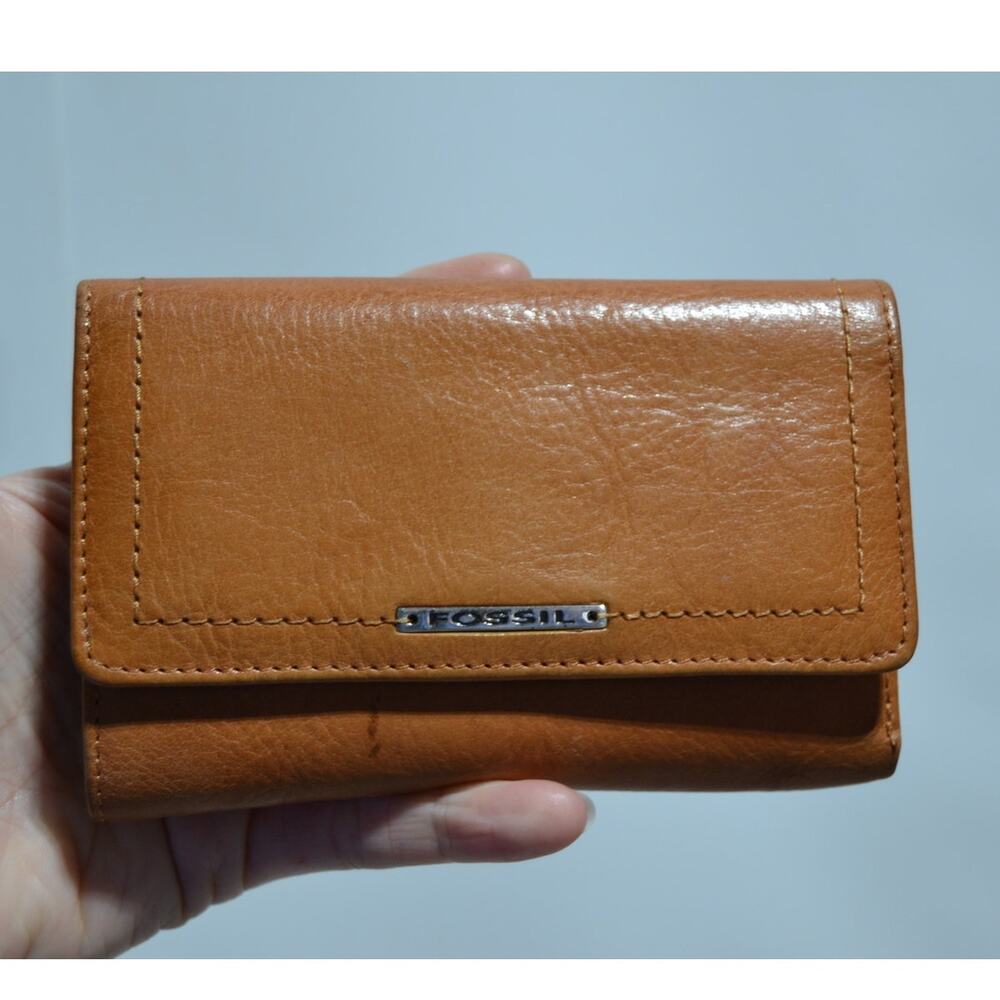 Fossil Woman's Popstitch Brown Leather Trifold Wallet